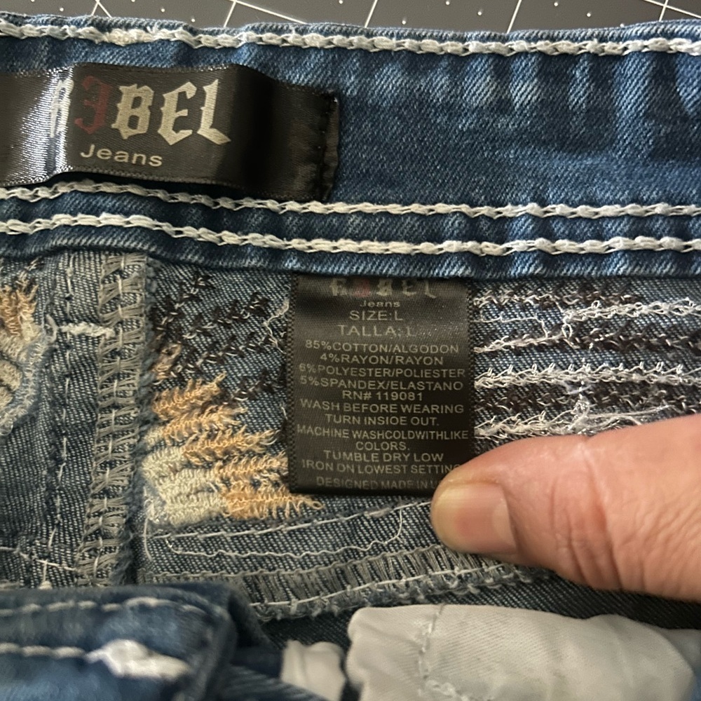 BKE Indigo Jean Shorts with Contrast Stitching - Picture 4 of 7